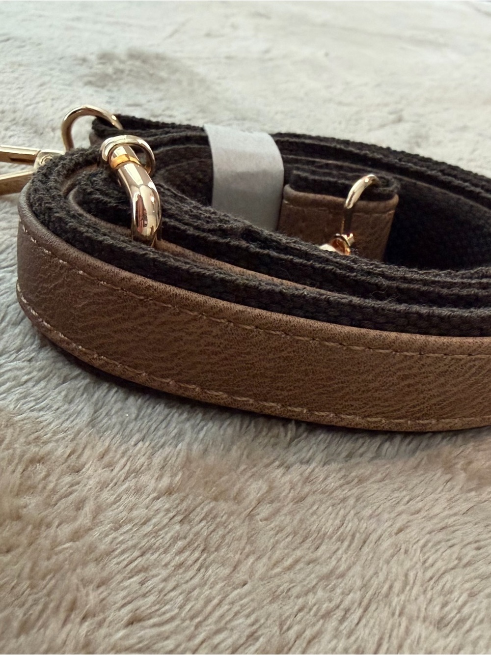 Adjustable Brown Leather Crossbody Strap with Gold Hardware - Picture 3 of 3
